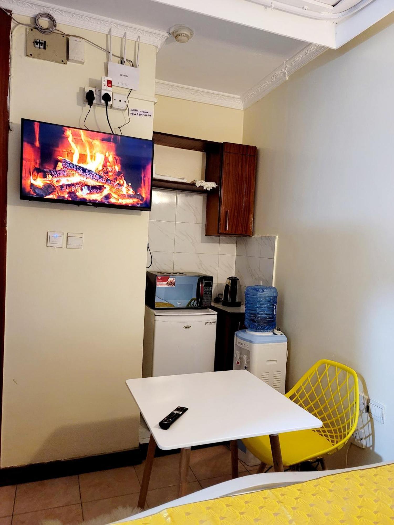 Sunrise Blue Moon B&B نيروبي المظهر الخارجي الصورة
